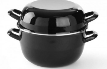 The Fishwives Club Black Earth Merlot